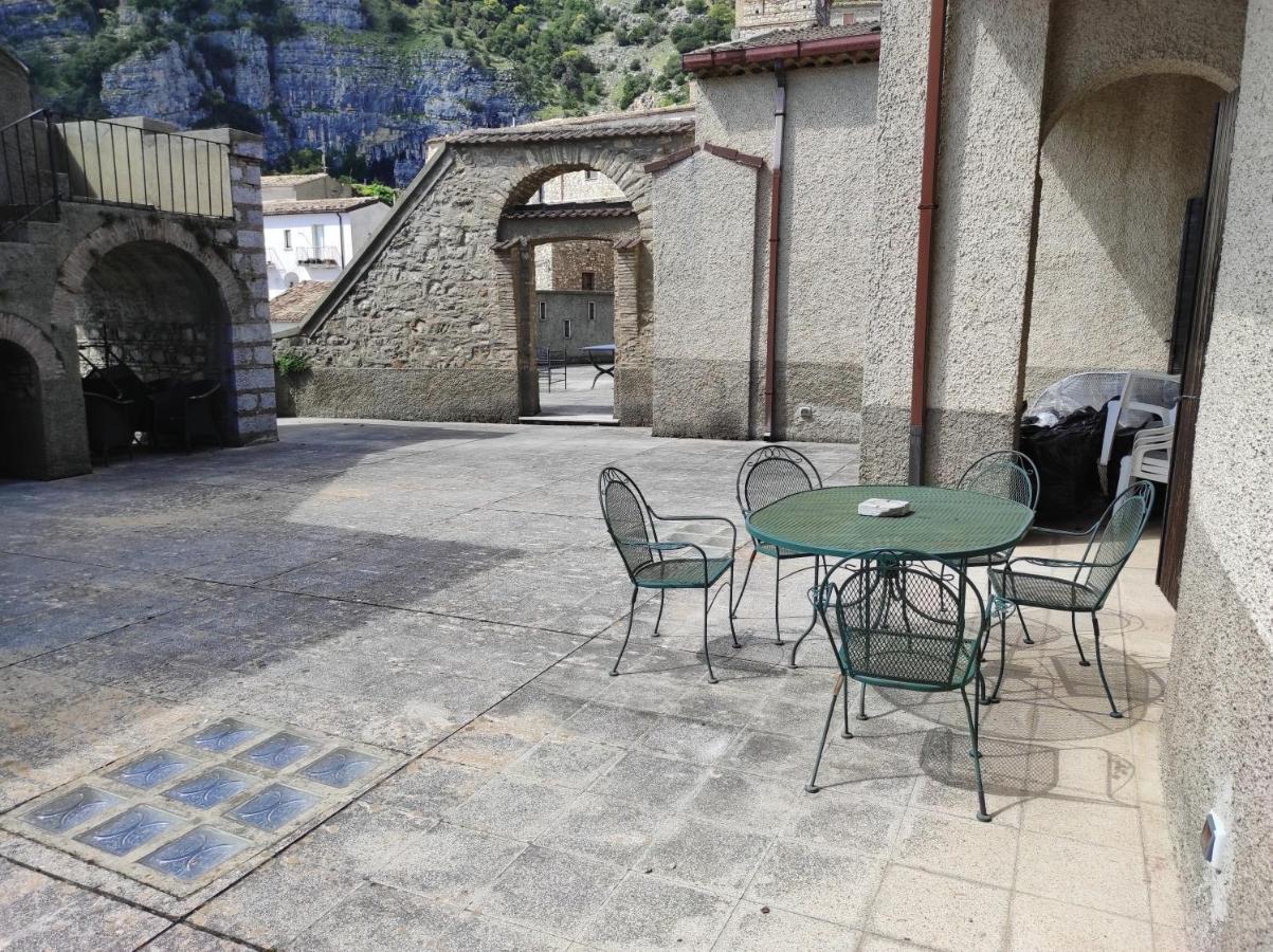 Antica Dimora Palazzo Rovitti Bed & Breakfast Cerchiara di Calabria Exterior photo