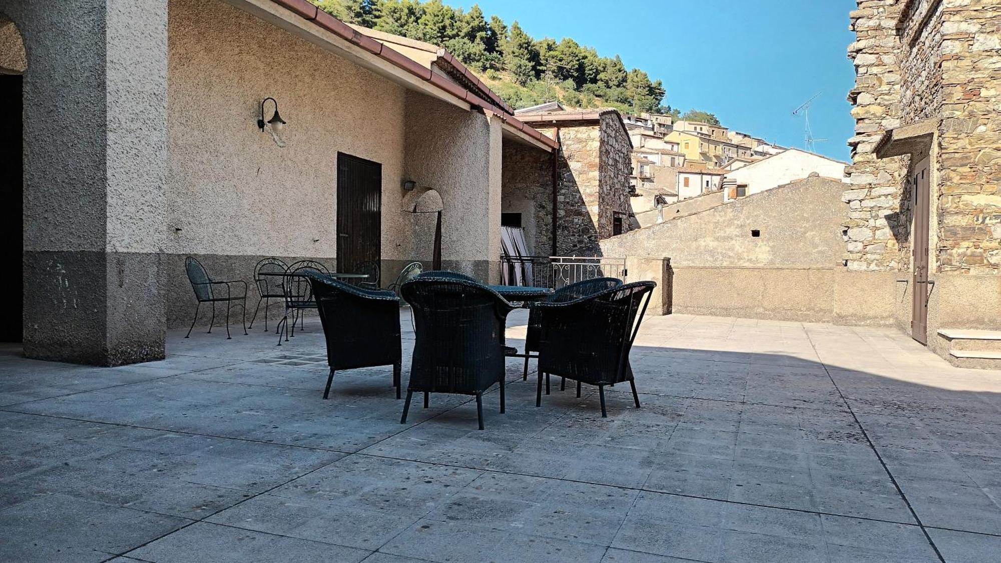 Antica Dimora Palazzo Rovitti Bed & Breakfast Cerchiara di Calabria Exterior photo
